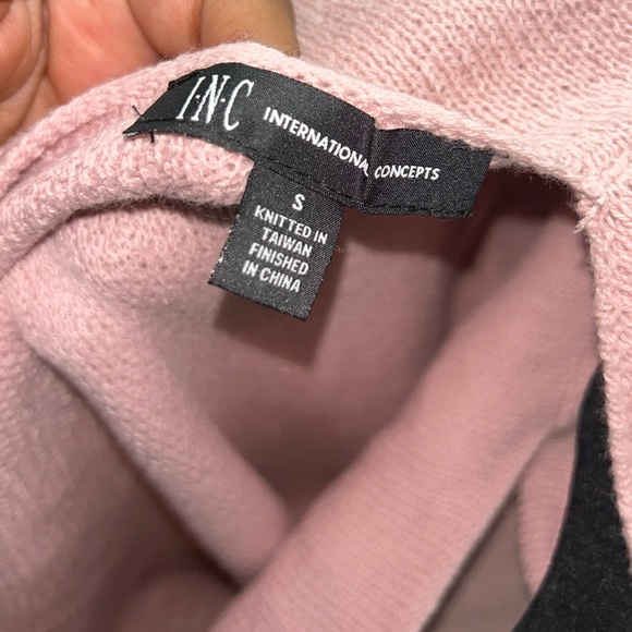 INC (International Concepts) Pink turtle neck sweater - Picture 3 of 3